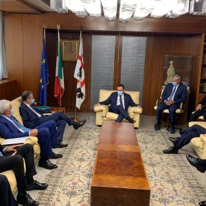 l'incontro tra pais, leonardo e aeronautica